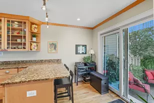 1115 Edgcumbe Rd, Saint Paul, MN 55105 - Photo 4