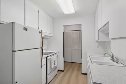 4360 Brookside Court #310, Edina, MN 55436 - Photo 8