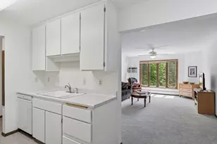 4360 Brookside Ct, Edina, MN 55436 - Photo 10