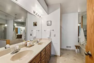 2517 Crestmount Ln, Burnsville, MN 55306 - Photo 18