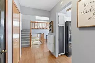 2517 Crestmount Ln, Burnsville, MN 55306 - Photo 4