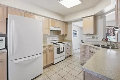 1676 Rose Hill Circle #1676, Saint Paul, MN 55108 - Photo 14