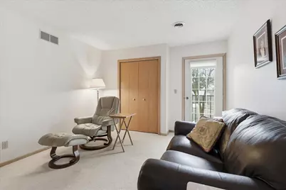 1676 Rose Hill Circle #1676, Saint Paul, MN 55108 - Photo 32