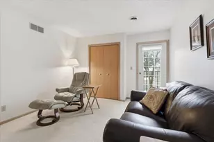 1676 Rose Hill Cir, Saint Paul, MN 55108 - Photo 32