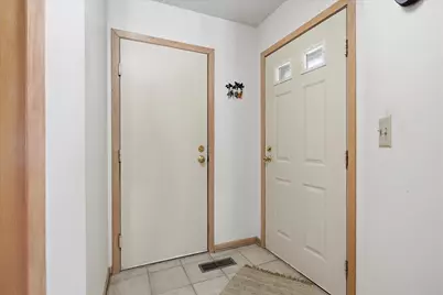 1676 Rose Hill Circle #1676, Saint Paul, MN 55108 - Photo 4