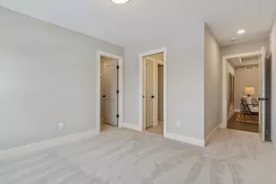 5821 Ashcroft Ave, Edina, MN 55424 - Photo 44