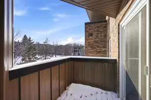 2200 Midland Grove Rd, Roseville, MN 55113 - Photo 24