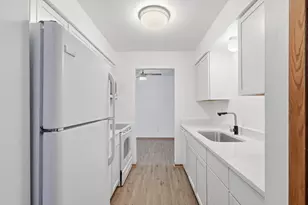 2200 Midland Grove Rd, Roseville, MN 55113 - Photo 8