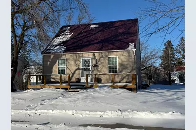 809 Center Street E, Roseau, MN 56751 - Photo 1