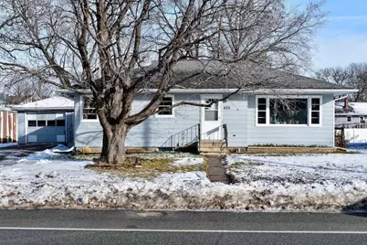 670 W Sarnia Street, Winona, MN 55987 - Photo 1