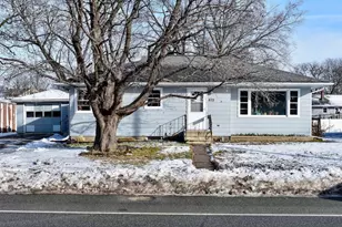 670 W Sarnia St, Winona, MN 55987 - Photo 1