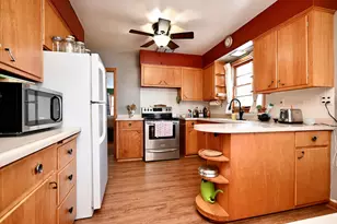 670 W Sarnia St, Winona, MN 55987 - Photo 6