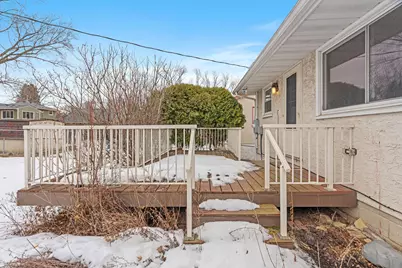 2243 Edgebrook Avenue, Saint Paul, MN 55119 - Photo 8