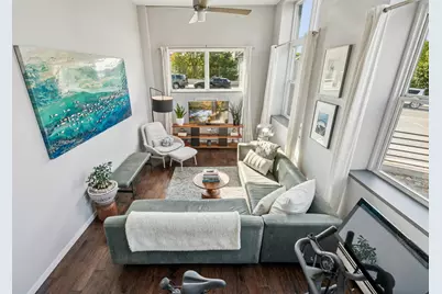 215 7th Street NE #209, Minneapolis, MN 55413 - Photo 4