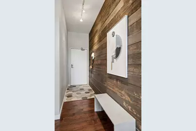 215 7th Street NE #209, Minneapolis, MN 55413 - Photo 10