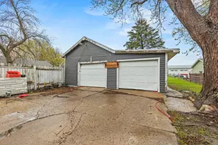 905 W Main St, Marshall, MN 56258 - Photo 4