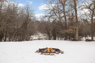 6750 40th St N, Oakdale, MN 55128 - Photo 2