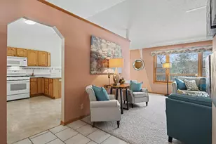 6750 40th St N, Oakdale, MN 55128 - Photo 4