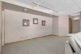 6750 40th St N, Oakdale, MN 55128 - Photo 26