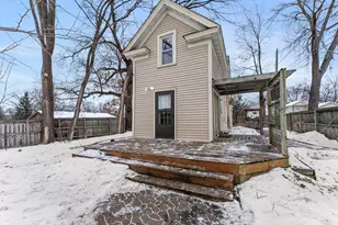 895 Clarence St, Saint Paul, MN 55106 - Photo 32