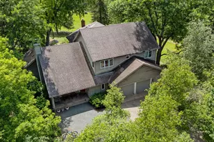 940 Brown Rd S, Wayzata, MN 55391 - Photo 8