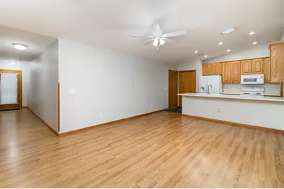 218 6th Street NE, Montgomery, MN 56069 - Photo 4