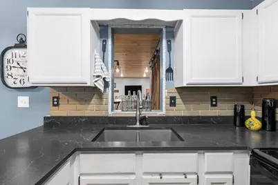 729 5th Street S, Wahpeton,  58075 - Photo 8