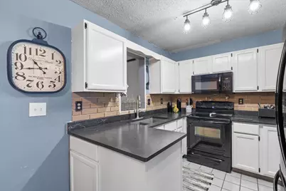 729 5th Street S, Wahpeton,  58075 - Photo 4