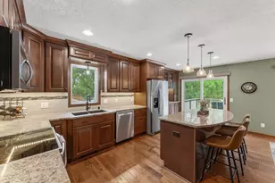 12870 Essex Way, Apple Valley, MN 55124 - Photo 22