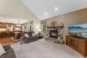 12870 Essex Way, Apple Valley, MN 55124 - Photo 12