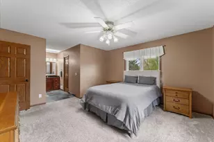 12870 Essex Way, Apple Valley, MN 55124 - Photo 32