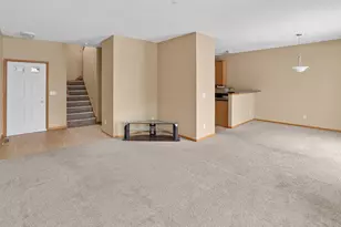 5130 Holly Ln N, Plymouth, MN 55446 - Photo 4