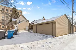 2214 California St NE, Minneapolis, MN 55418 - Photo 28