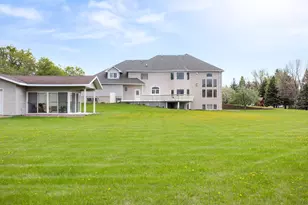 1407 15th St N, Wahpeton,  58075 - Photo 4