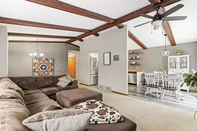 4226 Bridgewood Terrace, Vadnais Heights, MN 55127 - Photo 6