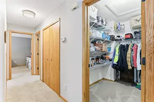 4226 Bridgewood Terrace, Vadnais Heights, MN 55127 - Photo 12