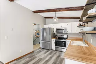 4226 Bridgewood Terrace, Vadnais Heights, MN 55127 - Photo 10