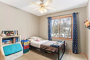 4226 Bridgewood Terrace, Vadnais Heights, MN 55127 - Photo 16