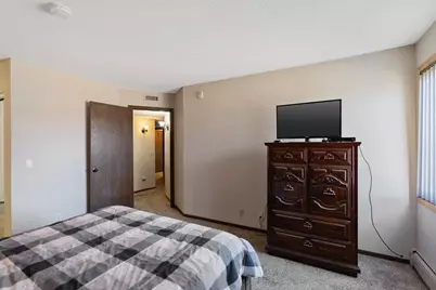 4710 58th Avenue N #208, Crystal, MN 55429 - Photo 18