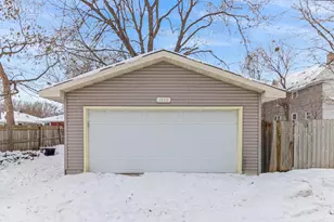 1070 21st Ave SE, Minneapolis, MN 55414 - Photo 20