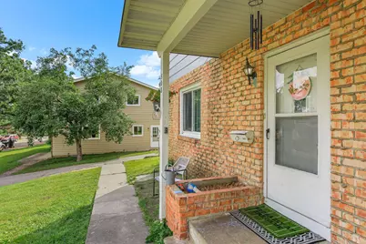 508 Shadyside Circle, Hopkins, MN 55343 - Photo 2