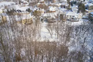 11709 Welters Way, Eden Prairie, MN 55347 - Photo 10