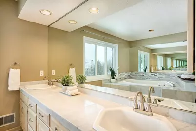 11709 Welters Way, Eden Prairie, MN 55347 - Photo 44