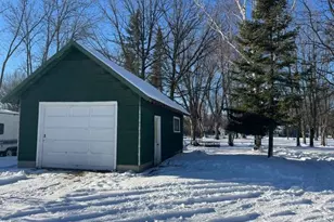 1520 10th Ave, International Falls, MN 56649 - Photo 18