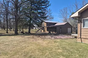 1520 10th Ave, International Falls, MN 56649 - Photo 2