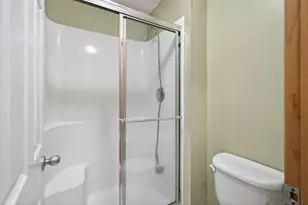 7933 Victoria Curve, Saint Louis Park, MN 55426 - Photo 38