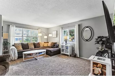 514 Shadyside Circle, Hopkins, MN 55343 - Photo 2