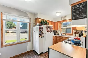 514 Shadyside Cir, Hopkins, MN 55343 - Photo 6