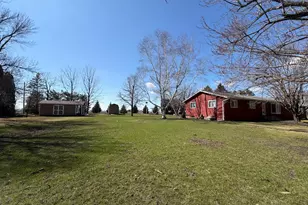 204 S Schendel St, Blomkest, MN 56216 - Photo 10