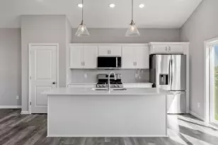 812 Fox River Rd, Somerset, WI 54025 - Photo 8